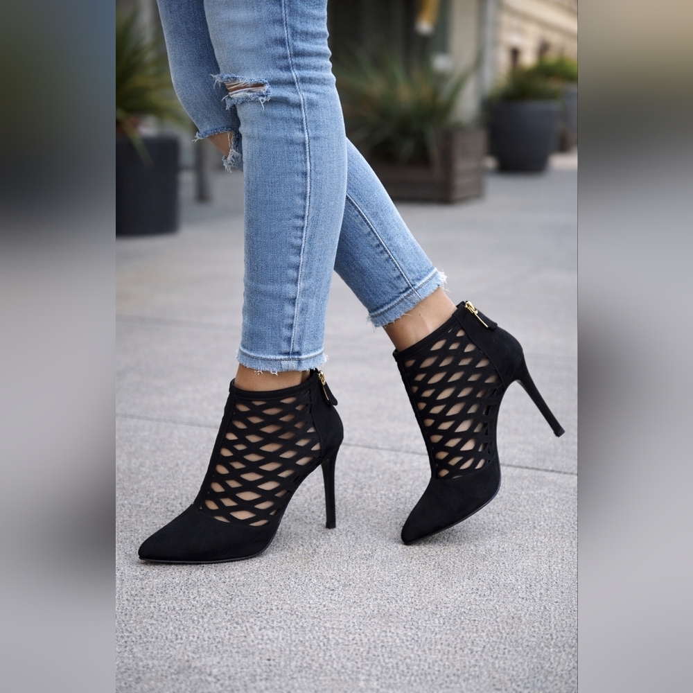 Nine West Black Tempo Stiletto